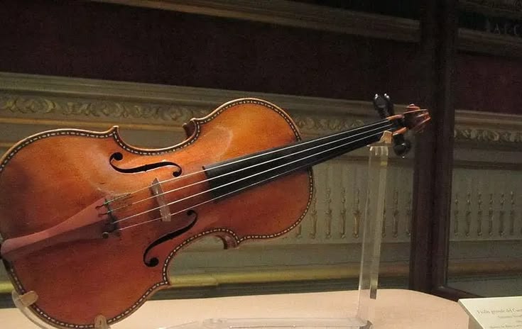 VÌ SAO NHỮNG CÂY ĐÀN VIOLIN CỔ CỦA Ý LẠI CÓ GIÁ LÊN TỚI HÀNG TRIỆU ĐÔ?