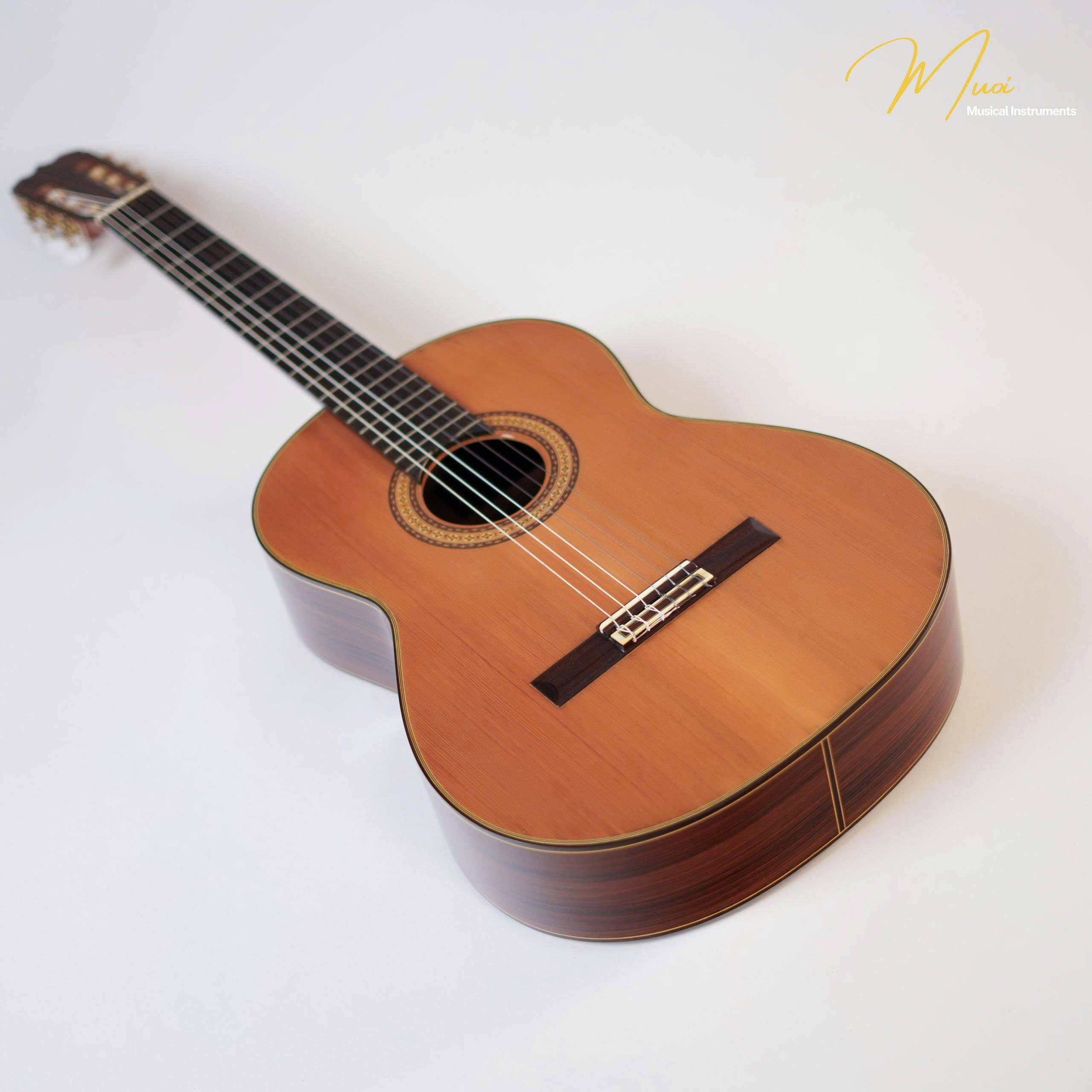 ĐÀN GUITAR CLASSIC MATSUOKA M40