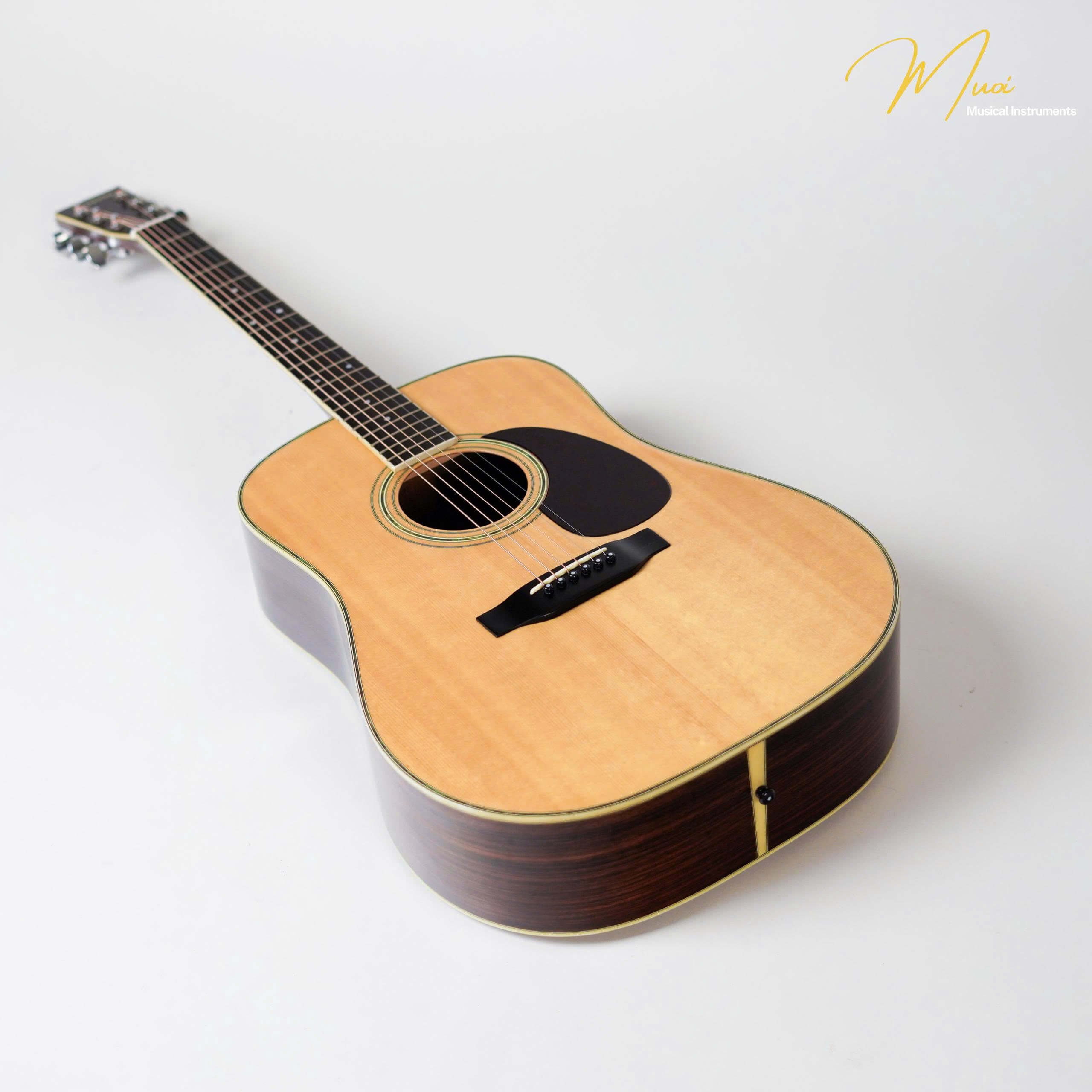 ĐÀN GUITAR ACOUSTIC MORRIS W30