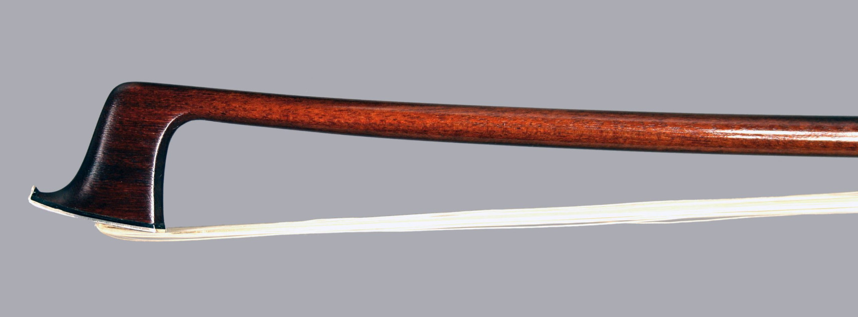 CÂY VĨ (BOW): “VŨ KHÍ” QUYỀN LỰC ĐÔI KHI CÒN ĐẮT HƠN CẢ ĐÀN VIOLIN