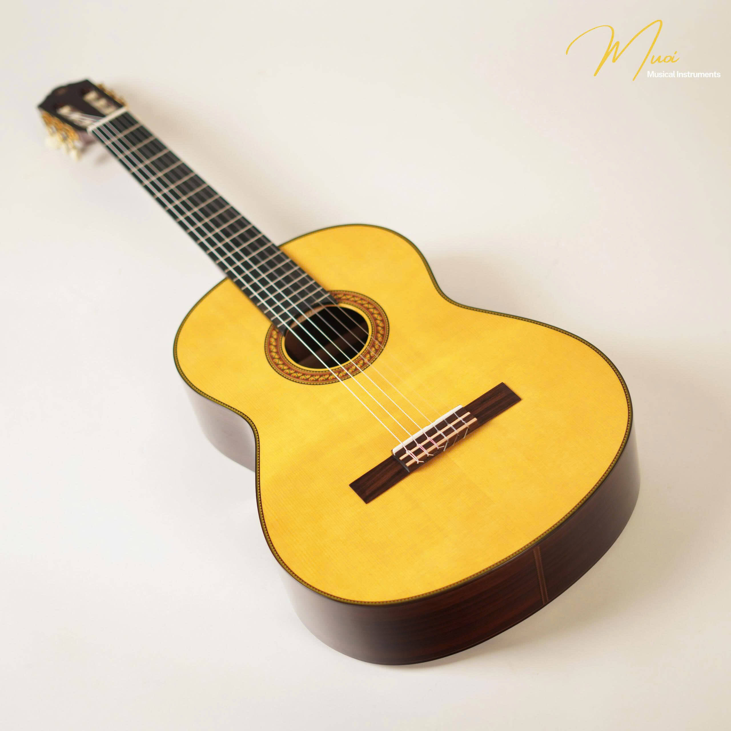 ĐÀN GUITAR CLASSIC YAMAHA CG192S LIKE NEW